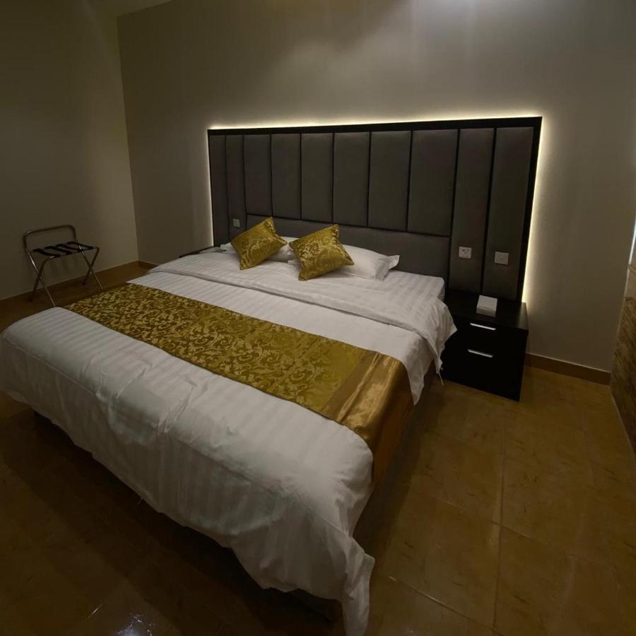 فندق ادوماتو Adomato Hotel Dawmat al-Jandal Exterior photo